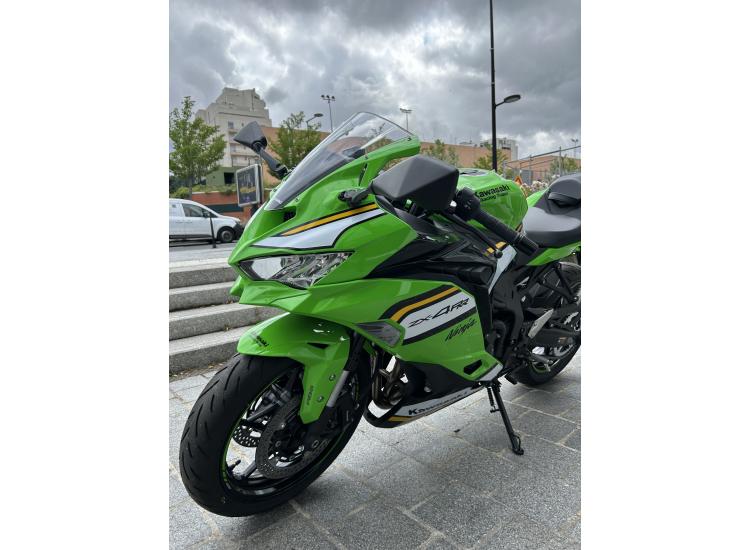 KAWASAKI ZX 400